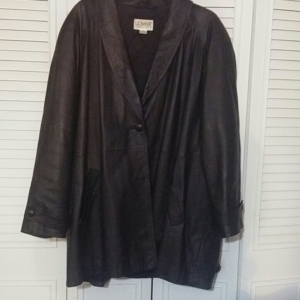 Liz Baker black leather coat. Size 3X